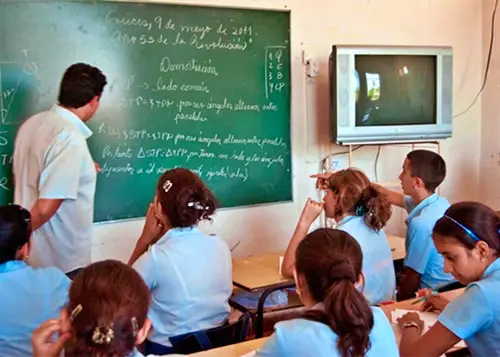 Maestro_Estudiantes